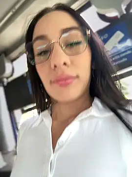 Snapshot of __IRIS__ chatting on October 21, 2025, 1:56 pm IRIS online show from October 21, 2025, 1:56 pm