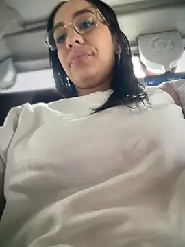 Snapshot of __IRIS__ chatting on October 27, 2025, 3:16 pm IRIS online show from October 27, 2025, 3:16 pm