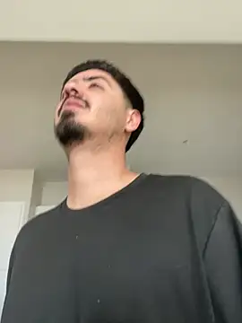 Snapshot of Bbyboyivan chatting on December 29, 2024, 9:09 pm Bbyboyivan online show from December 29, 2024, 9:09 pm