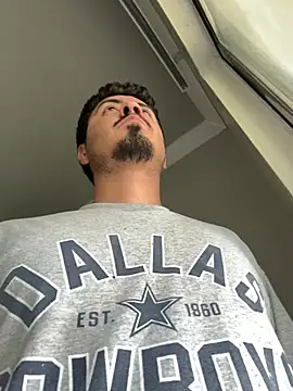 Snapshot of Bbyboyivan chatting on March 15, 2026, 9:21 pm Bbyboyivan online show from March 15, 2026, 9:21 pm