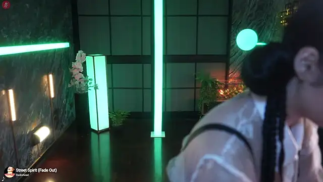 Snapshot of alessa_goreng chatting on March 8, 2025, 8:44 am alessa goreng online show from March 8, 2025, 8:44 am