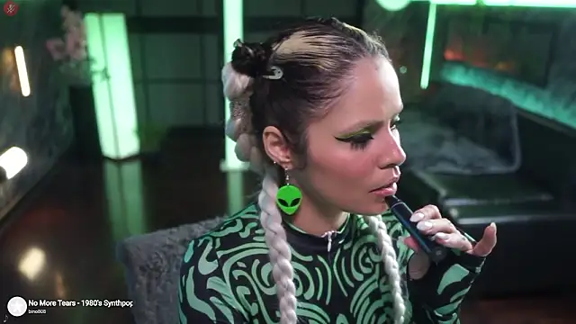 Snapshot of alessa_goreng chatting on January 17, 2026, 8:19 am alessa goreng online show from January 17, 2026, 8:19 am