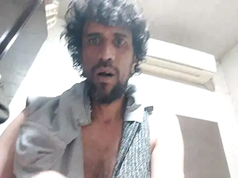 Hotcasados69 online show from November 11, 2025, 7:08 am