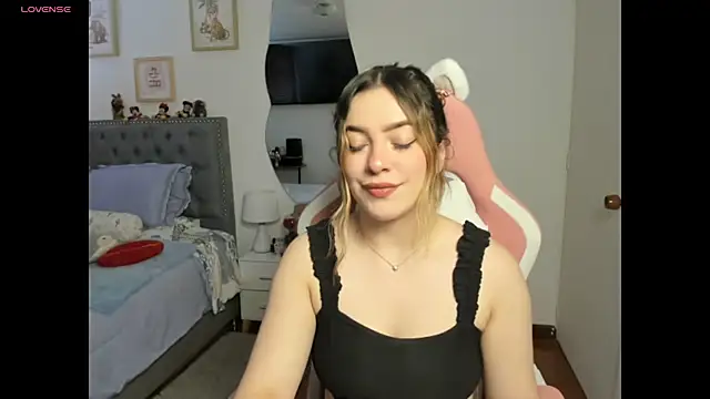 Snapshot of samysweet_8 chatting on December 10, 2024, 2:28 pm samysweet 8 online show from December 10, 2024, 2:28 pm