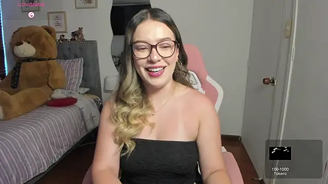 Snapshot of samysweet_8 chatting on July 14, 2026, 12:11 pm samysweet 8 online show from July 14, 2026, 12:11 pm