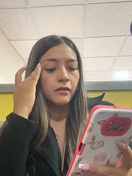 Snapshot of alana_69 chatting on December 27, 2024, 6:31 pm alana 69 online show from December 27, 2024, 6:31 pm