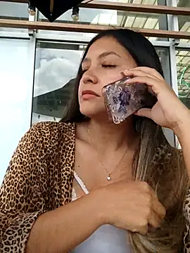 Snapshot of alana_69 chatting on October 21, 2025, 6:52 pm alana 69 online show from October 21, 2025, 6:52 pm