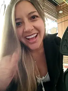 alana 69 online show from December 22, 2025, 10:51 pm