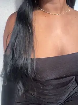 Snapshot of Sara_Boom chatting on September 24, 2025, 1:14 pm Sara Boom online show from September 24, 2025, 1:14 pm