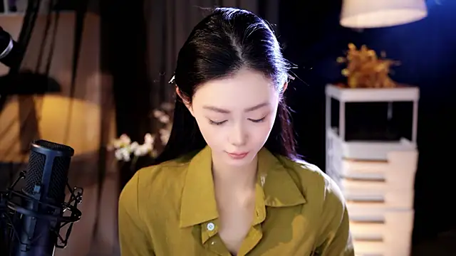 Ocean--Lili online show from April 28, 2026, 2:11 pm