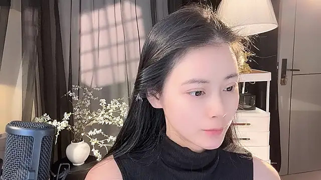 Ocean--Lili online show from April 30, 2026, 2:12 pm