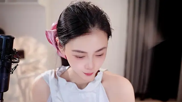Snapshot of Ocean--Lili chatting on June 21, 2026, 2:19 pm Ocean--Lili online show from June 21, 2026, 2:19 pm