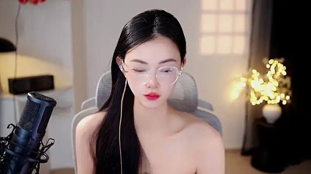 Snapshot of Ocean--Lili chatting on July 13, 2026, 2:20 pm Ocean--Lili online show from July 13, 2026, 2:20 pm