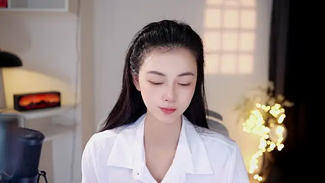 Snapshot of Ocean--Lili chatting on July 23, 2026, 2:15 pm Ocean--Lili online show from July 23, 2026, 2:15 pm