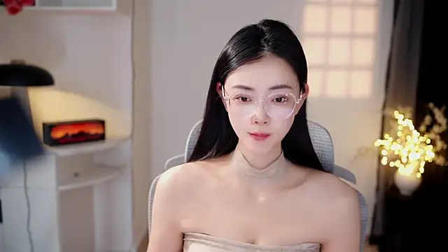 Snapshot of Ocean--Lili chatting on July 26, 2026, 2:13 pm Ocean--Lili online show from July 26, 2026, 2:13 pm