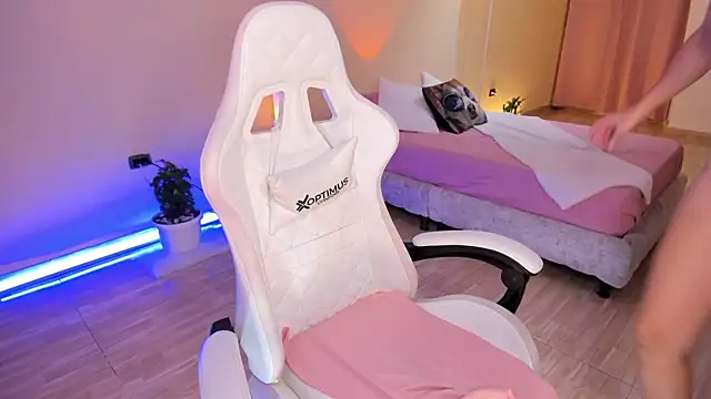 Snapshot of carleee_winter chatting on September 11, 2025, 12:44 am carleee winter online show from September 11, 2025, 12:44 am