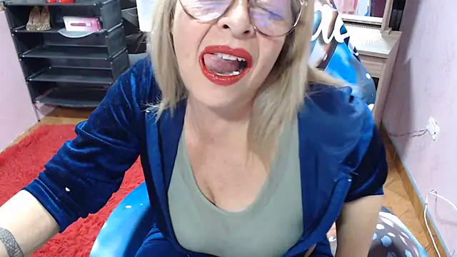 marinadenoche online show from June 6, 2026, 12:38 am