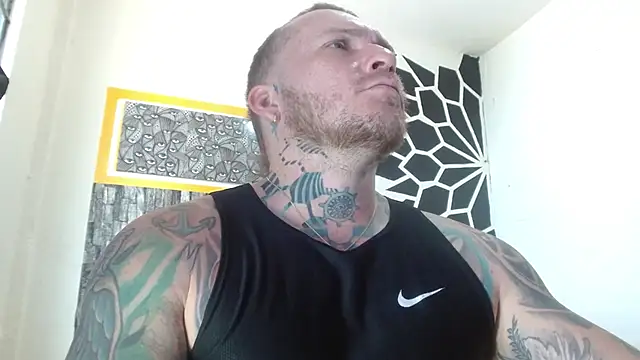 Snapshot of stripnolimits chatting on November 7, 2025, 5:35 pm stripnolimits online show from November 7, 2025, 5:35 pm