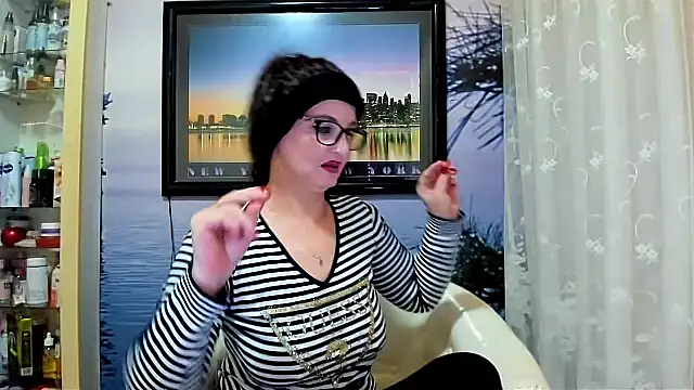 Mature4you44 online show from February 15, 2025, 8:33 am