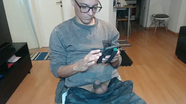 guachin hunk online show from June 25, 2026, 5:07 am