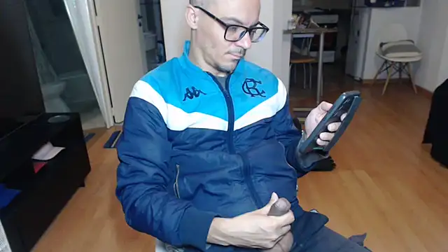 guachin hunk online show from July 19, 2026, 11:41 pm