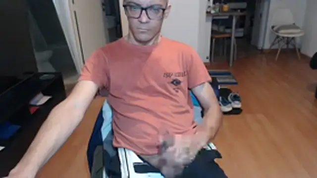 guachin hunk online show from July 31, 2026, 9:52 am