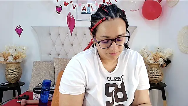 MIchelMomet online show from February 13, 2025, 1:05 pm