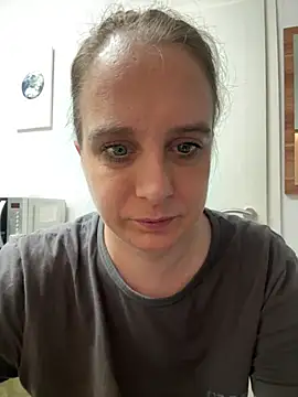 Snapshot of LadyChantale chatting on April 7, 2026, 5:08 am LadyChantale online show from April 7, 2026, 5:08 am