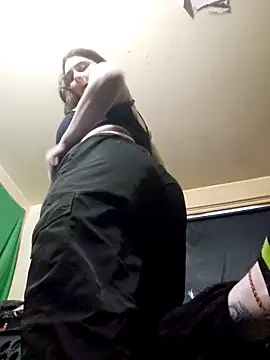 Snapshot of Snowbunnycake_131 chatting on September 26, 2025, 8:57 pm Snowbunnycake 131 online show from September 26, 2025, 8:57 pm