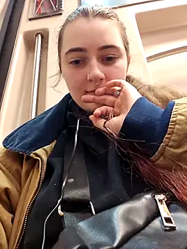 Snapshot of Snowbunnycake_131 chatting on November 20, 2025, 2:34 am Snowbunnycake 131 online show from November 20, 2025, 2:34 am