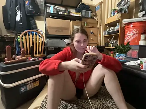 Snowbunnycake 131 online show from May 31, 2026, 3:47 am