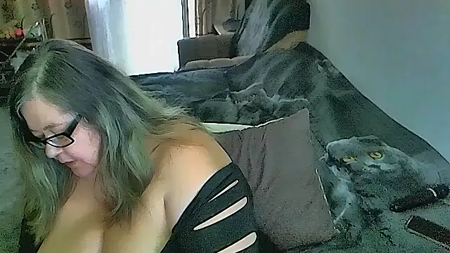sex2 online show from April 28, 2026, 2:27 am