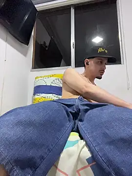 Snapshot of Pablo_Grays chatting on November 20, 2025, 2:23 am Pablo Grays online show from November 20, 2025, 2:23 am