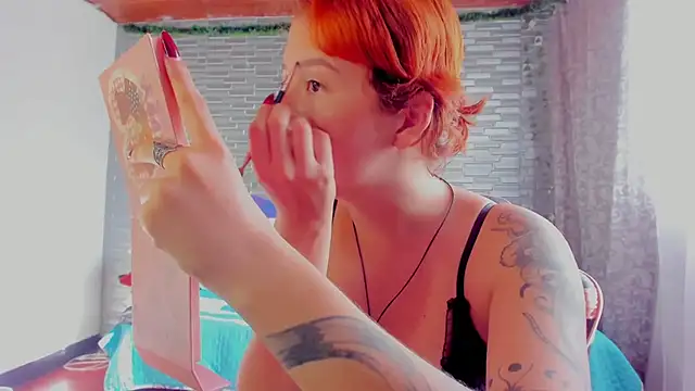 Ginger Sweetty online show from December 16, 2025, 8:58 pm