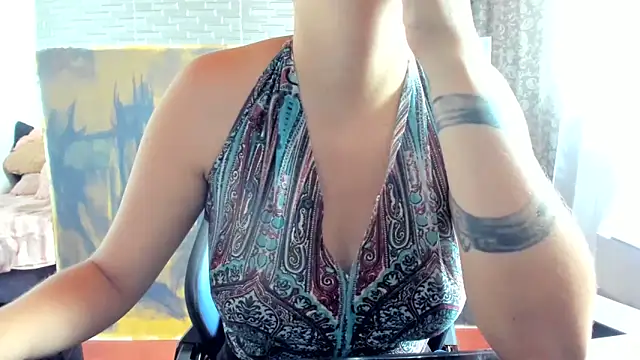 Ginger Sweetty online show from June 10, 2026, 3:22 pm