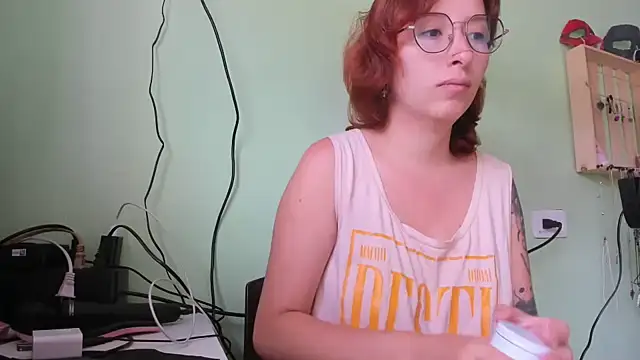 Snapshot of Ginger_Sweetty chatting on July 12, 2026, 9:39 pm Ginger Sweetty online show from July 12, 2026, 9:39 pm
