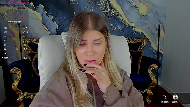 Snapshot of CassandraGood chatting on December 10, 2024, 2:59 am CassandraGood online show from December 10, 2024, 2:59 am