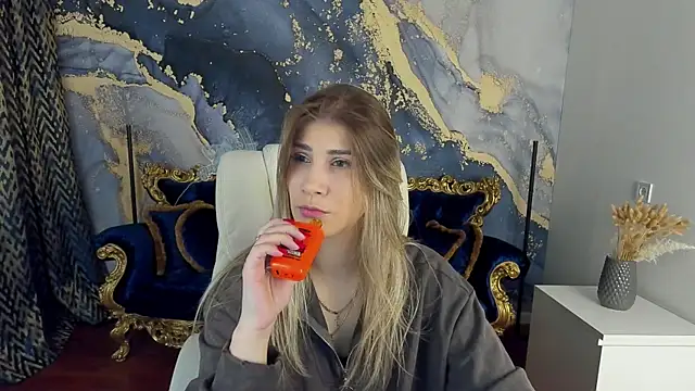 Snapshot of CassandraGood chatting on March 13, 2025, 9:37 pm CassandraGood online show from March 13, 2025, 9:37 pm