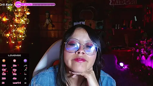 Snapshot of MidoriQuiinn chatting on September 11, 2025, 2:11 am MidoriQuiinn online show from September 11, 2025, 2:11 am