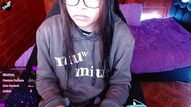 MidoriQuiinn online show from March 13, 2026, 2:56 pm