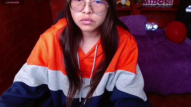 MidoriQuiinn online show from May 5, 2026, 2:58 pm