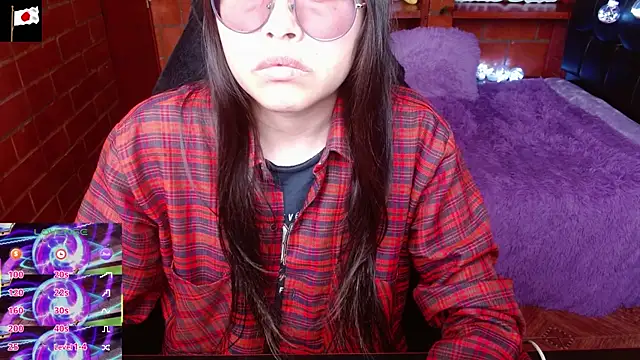 Snapshot of MidoriQuiinn chatting on June 15, 2026, 6:54 pm MidoriQuiinn online show from June 15, 2026, 6:54 pm