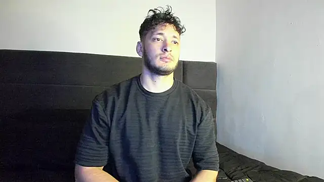 Snapshot of alejandro__2 chatting on November 13, 2025, 5:12 pm alejandro 2 online show from November 13, 2025, 5:12 pm