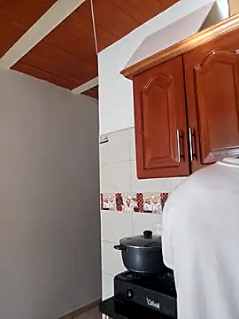 Snapshot of alejandro__2 chatting on December 4, 2025, 8:28 pm alejandro 2 online show from December 4, 2025, 8:28 pm