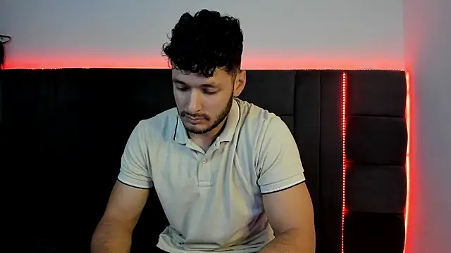 Snapshot of alejandro__2 chatting on February 11, 2026, 6:02 pm alejandro 2 online show from February 11, 2026, 6:02 pm