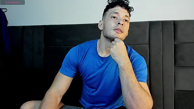 alejandro  2 online show from April 28, 2026, 2:27 am