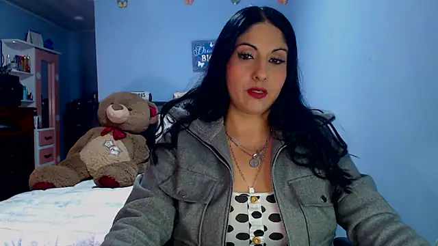 sahtlove1 online show from May 5, 2026, 3:53 pm