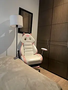 oriana zoeee online show from December 10, 2024, 10:47 pm