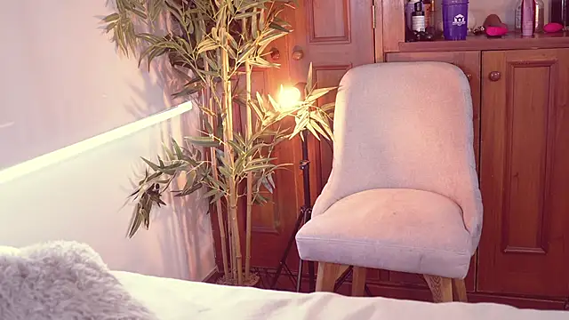 Lucy fit online show from October 18, 2025, 11:44 am