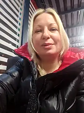 Snapshot of Arina_smiles chatting on January 24, 2025, 6:25 pm Arina smiles online show from January 24, 2025, 6:25 pm
